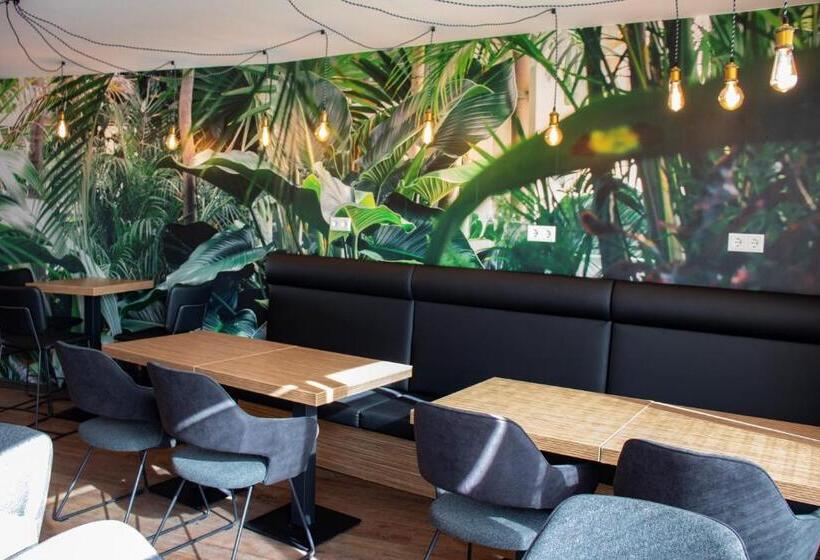 פנסיון Trendic