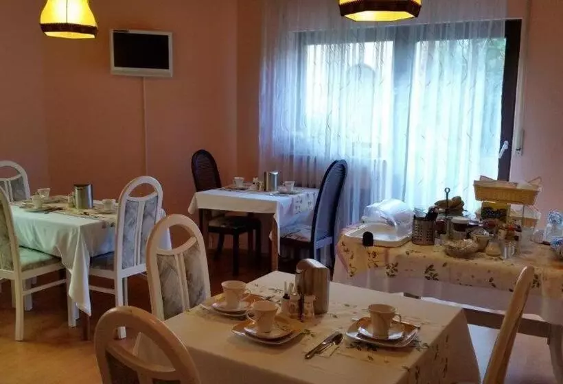 Pension Laas