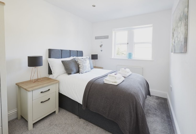 Royal Calderdale Lodge