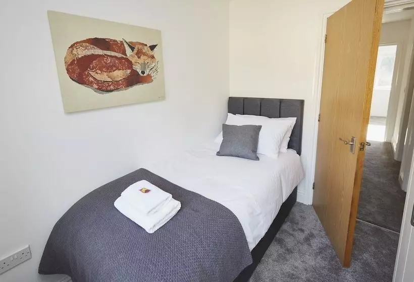 Royal Calderdale Lodge