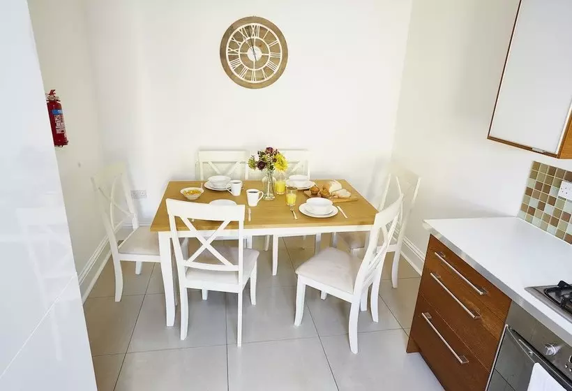 Royal Calderdale Lodge