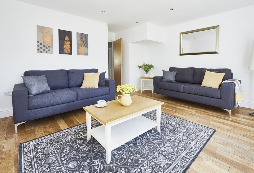 Royal Calderdale Lodge