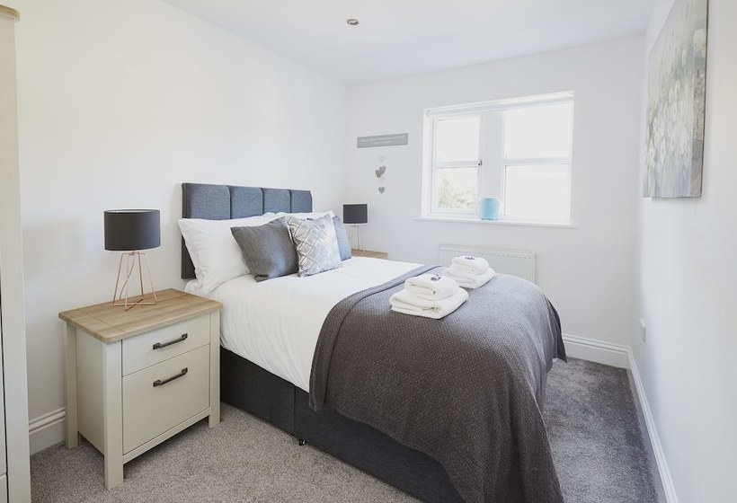 Royal Calderdale Lodge