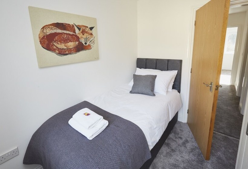 Royal Calderdale Lodge