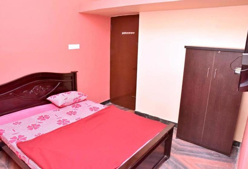 تختخواب و صبحانه Abishek Mansion