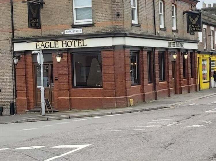 Eagle Hotel Luton Airport