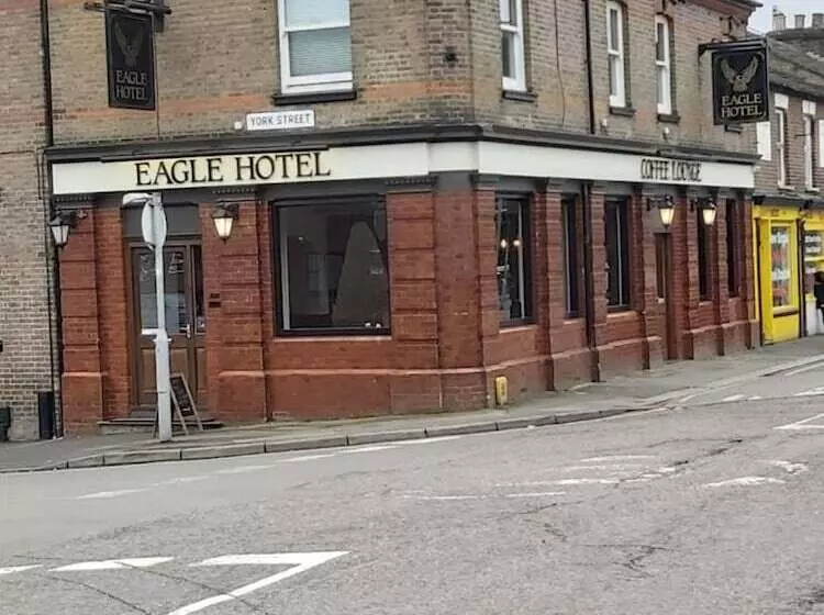 Eagle Hotel Luton Airport