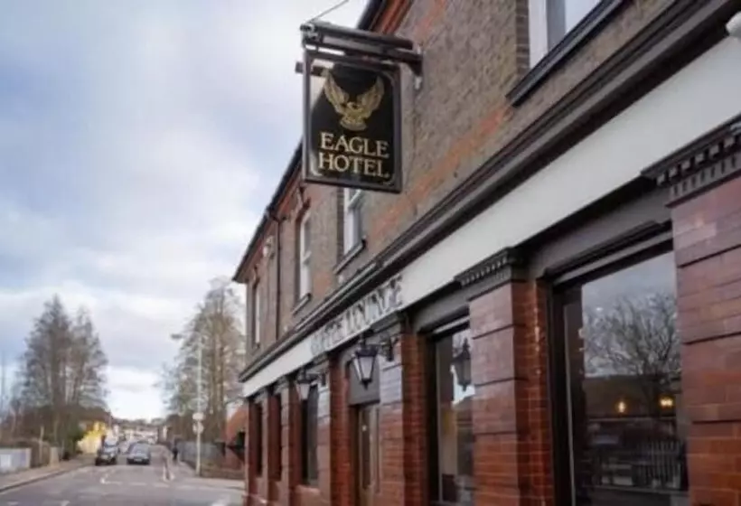 Eagle Hotel Luton Airport