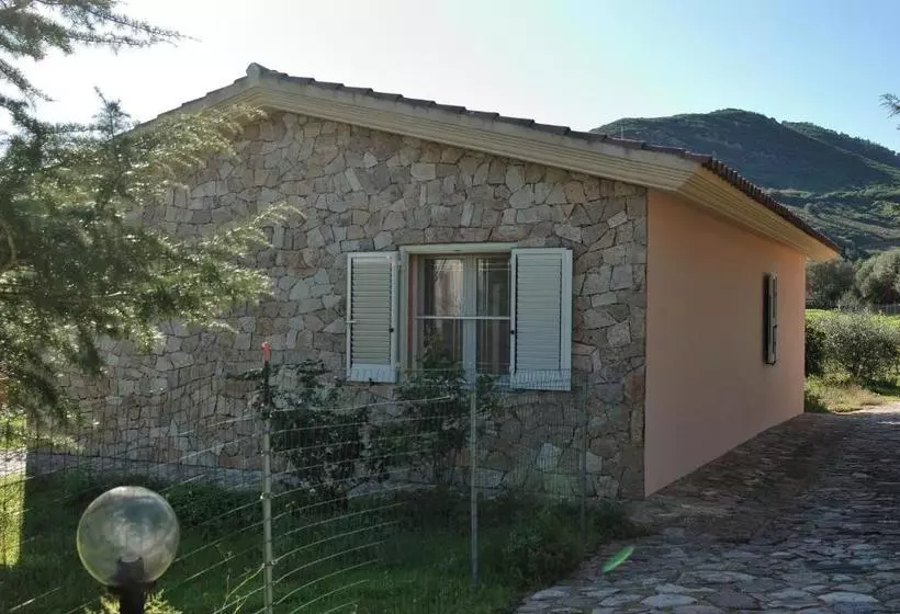 ペンション Schifoni House