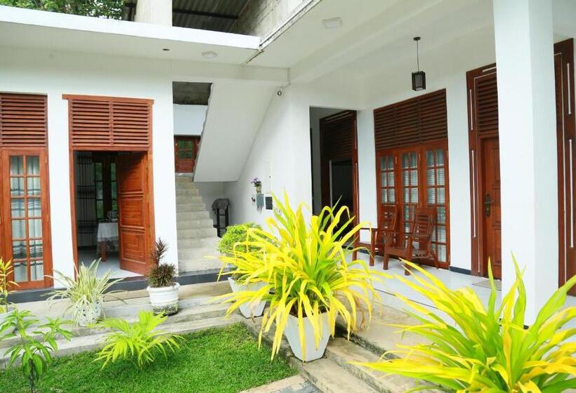 بنسيون Verona D' Oro