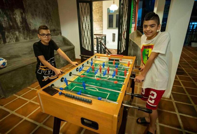 مبيت وإفطار Brixia Cafe & Guest