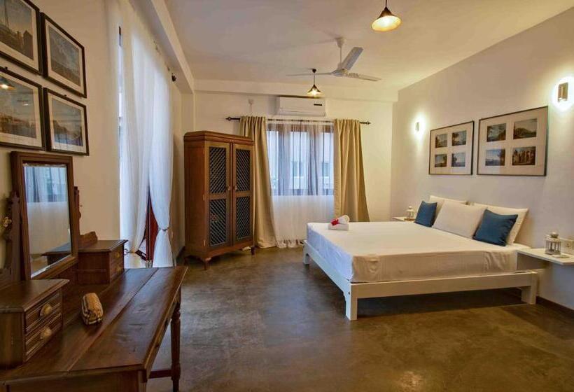 مبيت وإفطار Brixia Cafe & Guest