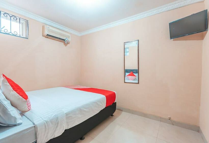 هتل Mulia Raja Kost Near Eka Hospital Bsd