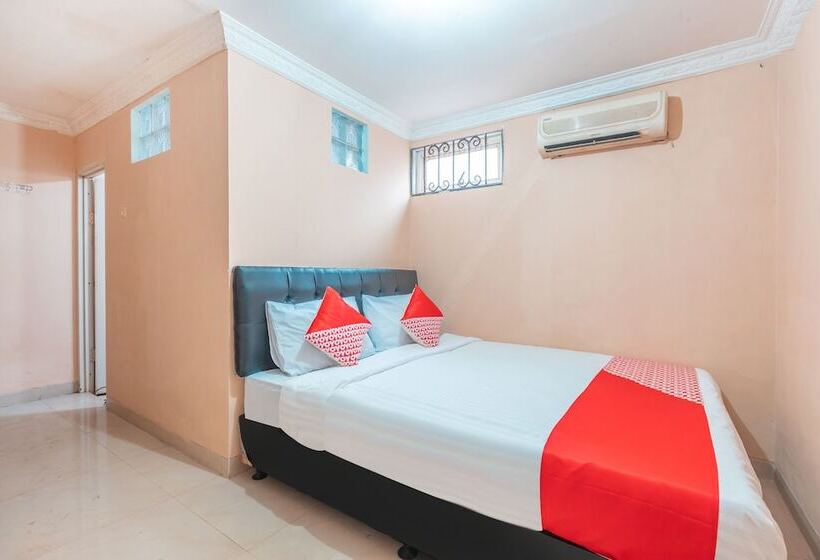 هتل Mulia Raja Kost Near Eka Hospital Bsd