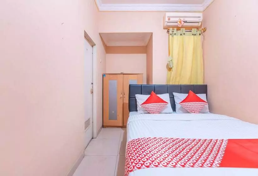 ホテル Mulia Raja Kost Near Eka Hospital Bsd