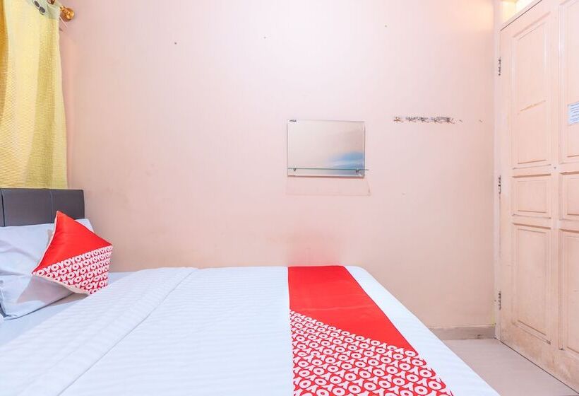 هتل Mulia Raja Kost Near Eka Hospital Bsd