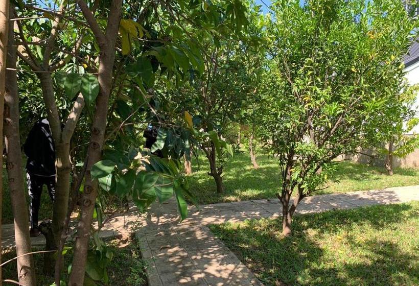 هتل Nordhaus Suites Garden And Tours