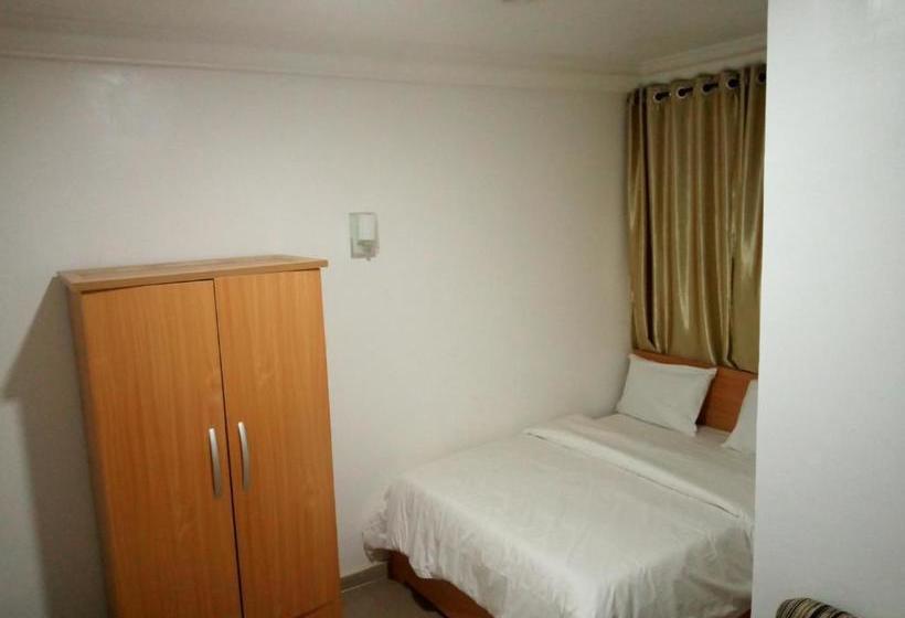 هتل Nordhaus Suites Garden And Tours