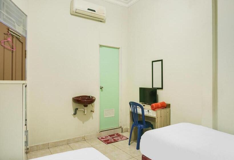 בית מלון כפרי Oyo 2872 Garuda Guest House