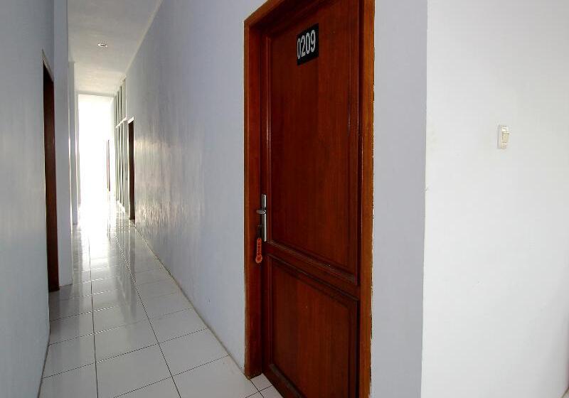 Spot On 2842 Hotel Rindu