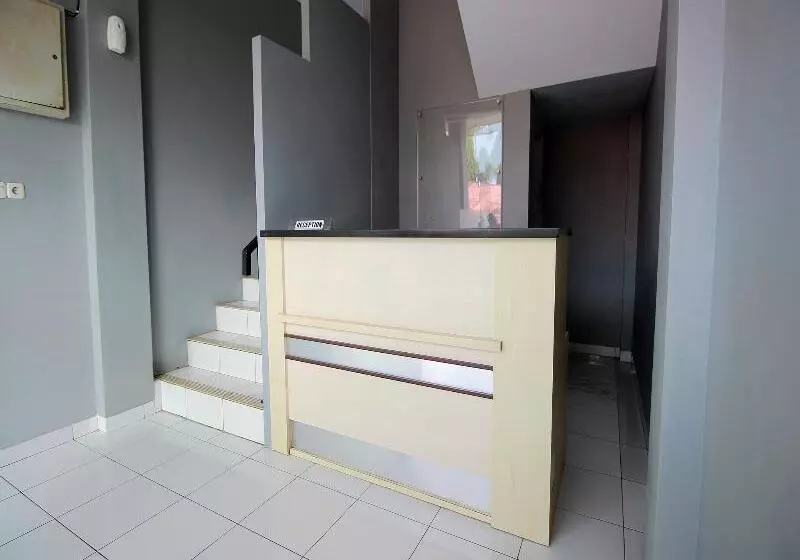 Spot On 2842 Hotel Rindu