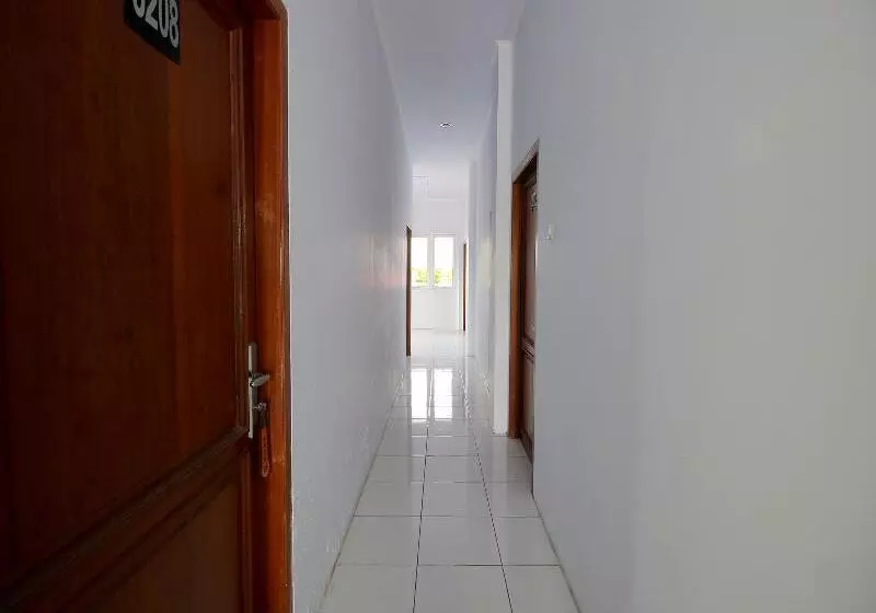 Spot On 2842 Hotel Rindu