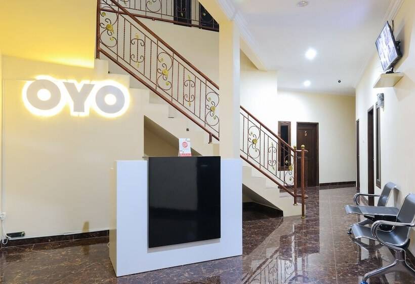 هتل Oyo 2741 Kr Bulan