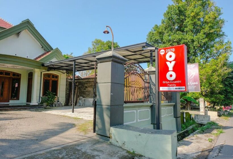 Hotell Oyo 2570 Griya Kinanthi Family