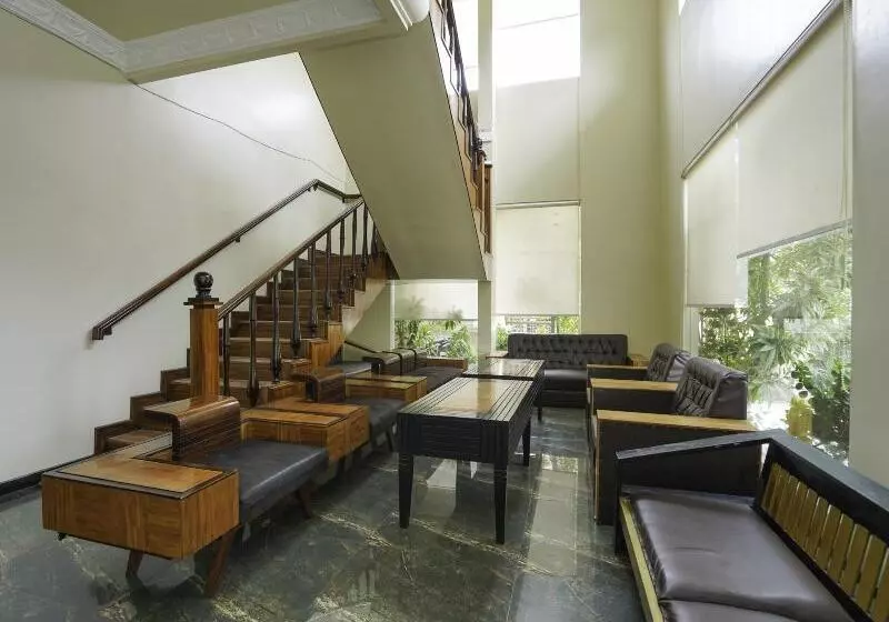 ホテル Oyo 2680 Zeidan House