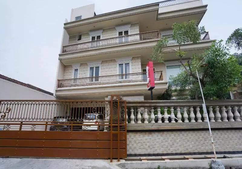 ホテル Oyo 2680 Zeidan House