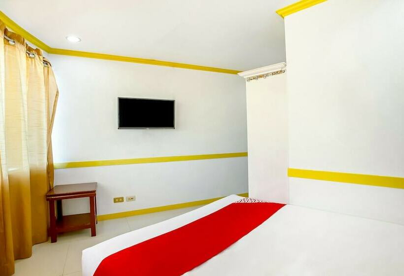 בית מלון כפרי Oyo 496 D Abirus Inn