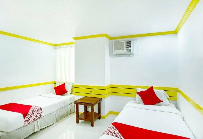 בית מלון כפרי Oyo 496 D Abirus Inn