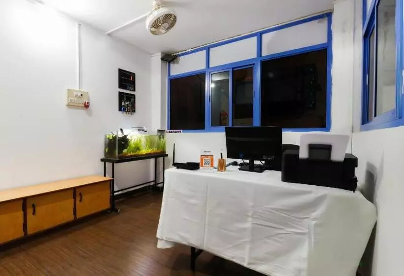Hotelli Oyo 65533 Elite Suites