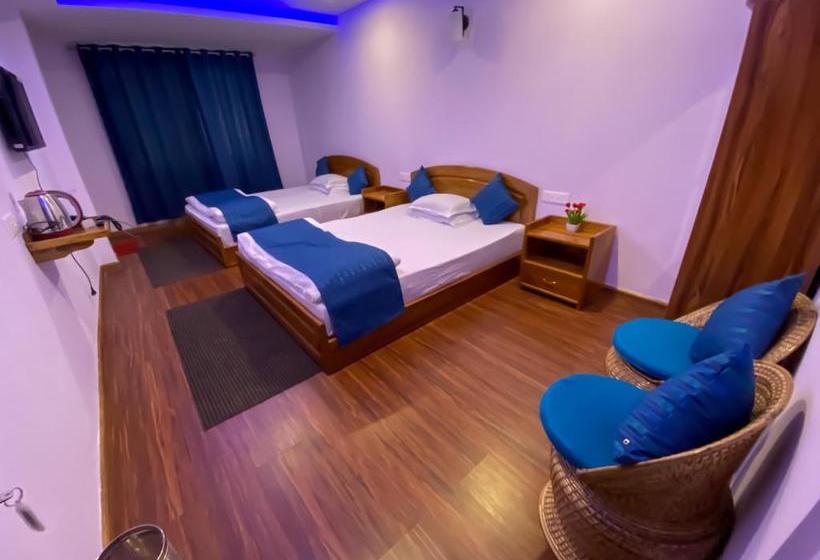 ホテル Arms Near Sumi Boys School