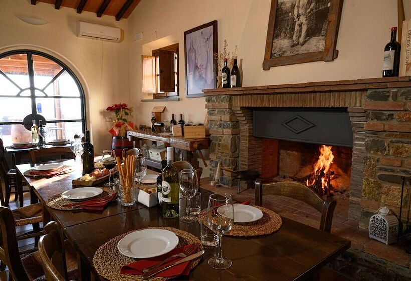 酒店 Castello Bonaria Wine & Spa Resort