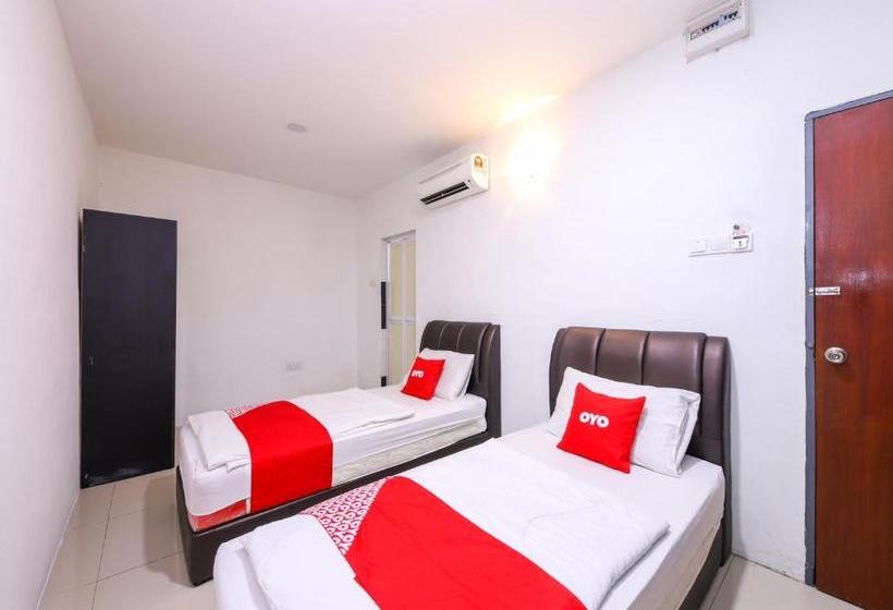 בית מלון כפרי Oyo 89702 Md  Masai