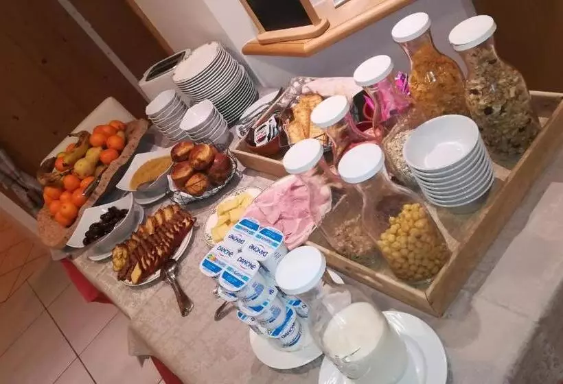 Hotelli Hôtel Restaurant Les Tilleuls