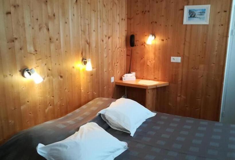 בית מלון כפרי Hôtel Restaurant Les Tilleuls