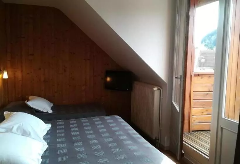 Hotelli Hôtel Restaurant Les Tilleuls