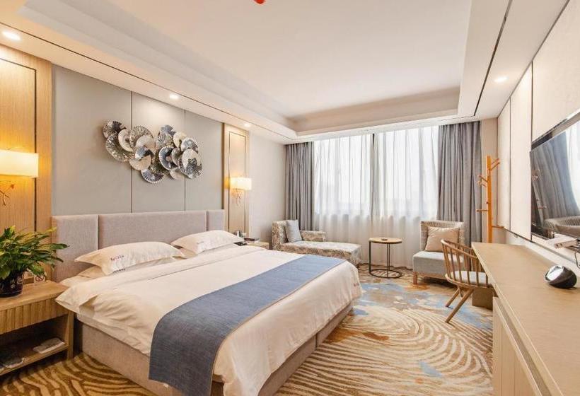 Отель Lehu Boutique