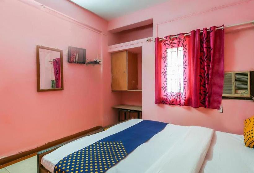 Hotel Spot On 67211 Gokul