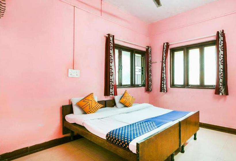 Hotel Spot On 67211 Gokul