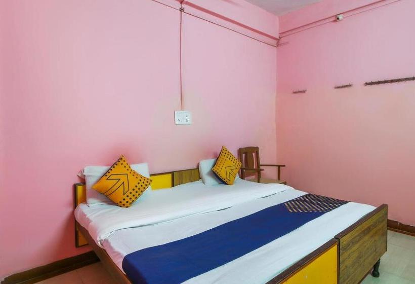 Hotel Spot On 67211 Gokul