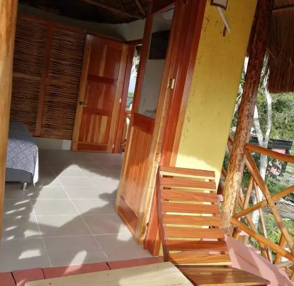 Majatalo Coa De Collar