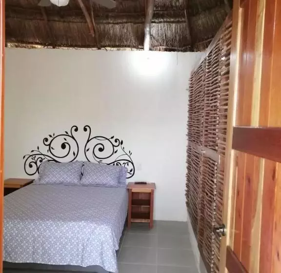 Majatalo Coa De Collar