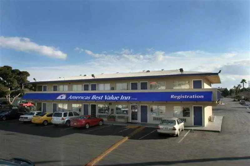 호텔 Americas Best Value Inn