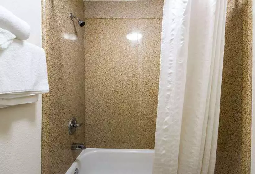 Otel Econo Lodge Little Creek