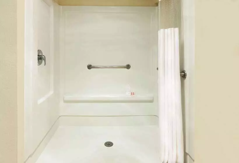 בית מלון כפרי Howard Johnson By Wyndham Arlington Ballpark / Six Flags