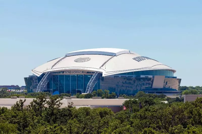 בית מלון כפרי Howard Johnson By Wyndham Arlington Ballpark / Six Flags