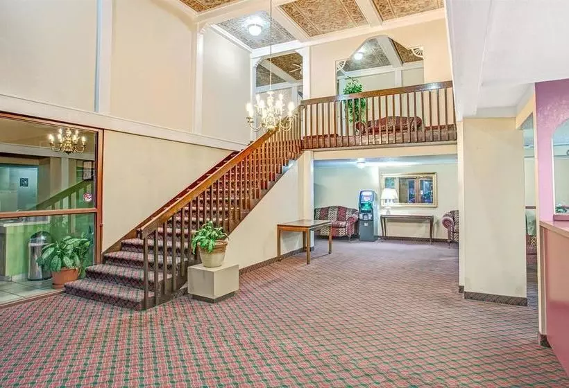 هتل Knights Inn Memphis